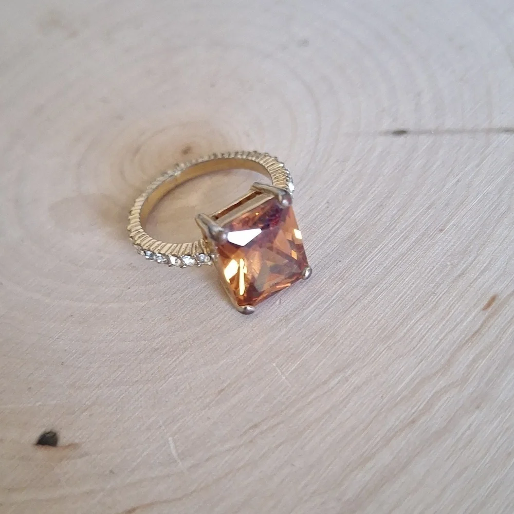 🎁Costume Jewerly Ring FREE with Bundle Purchase